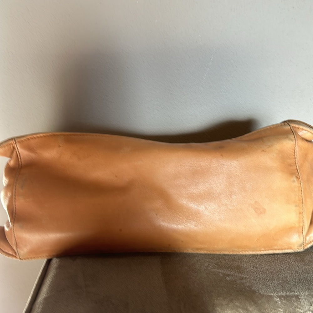 Bottega Veneta Tan Woven Shoulder Bag - Picture 4 of 5